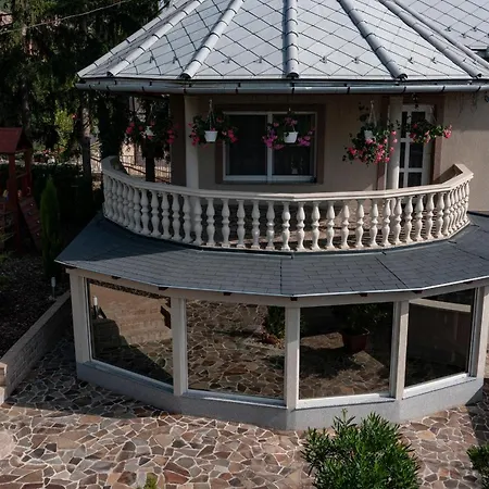 Belvarosi Nemes Apartmanhaz Szekszard Exterior photo