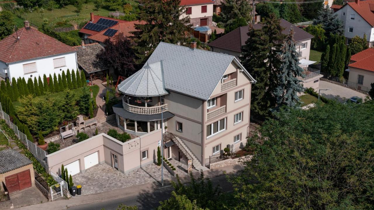 Belvarosi Nemes Apartmanhaz Apartment