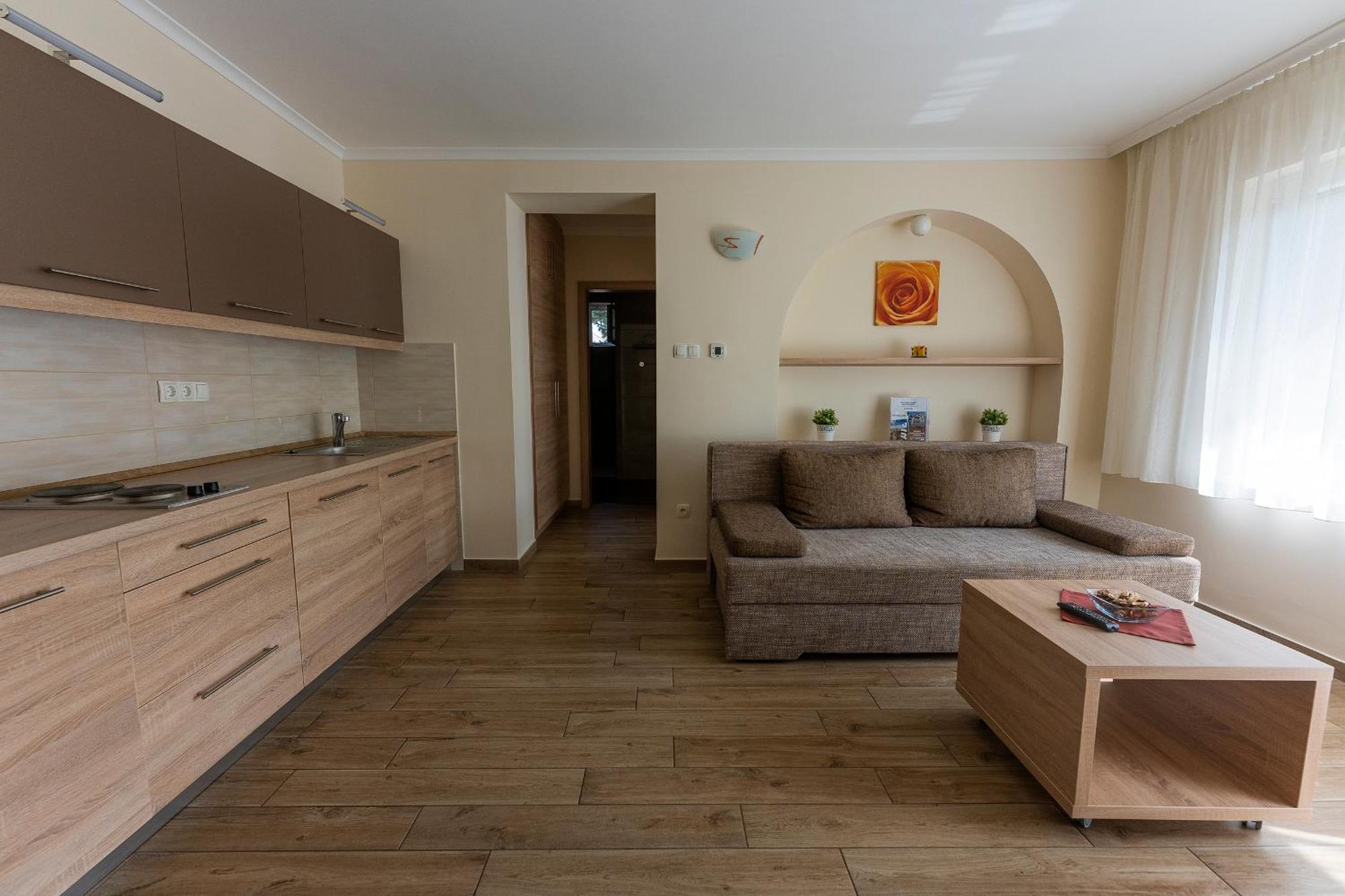 Belvarosi Nemes Apartmanhaz * Szekszard